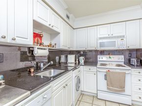 2501 S Ocean Dr 439, Hollywood FL 33019