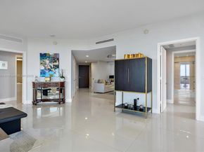 17301 Biscayne Blvd 2302, North Miami Beach FL 33160