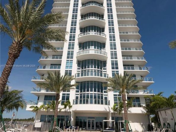 17301 Biscayne Blvd 2302, North Miami Beach FL 33160