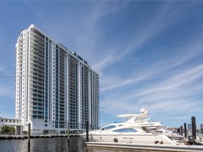 17301 Biscayne Blvd 2302, North Miami Beach FL 33160