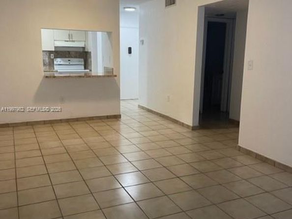 1530 SW 2nd St 105, Miami FL 33135