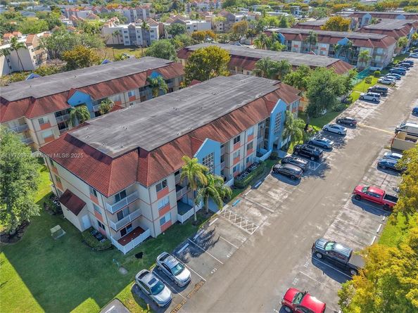 18840 NW 57th Ave 107, Hialeah FL 33015