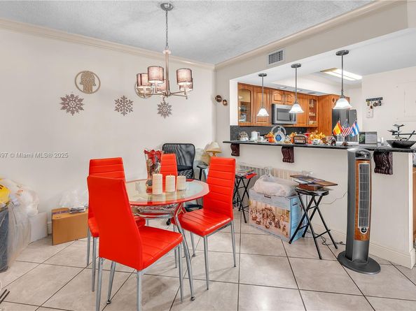 18840 NW 57th Ave 107, Hialeah FL 33015