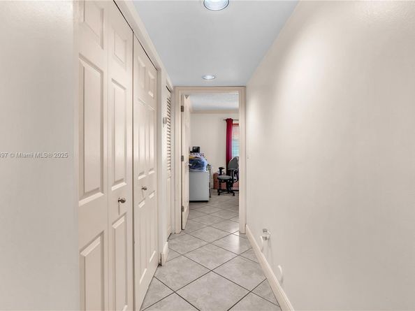 18840 NW 57th Ave 107, Hialeah FL 33015