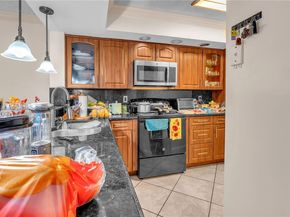 18840 NW 57th Ave 107, Hialeah FL 33015