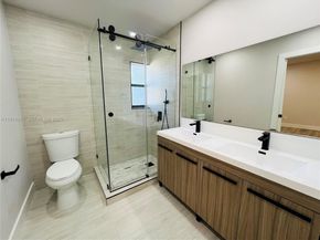 3826 SW 107th Ave 22, Miami FL 33165