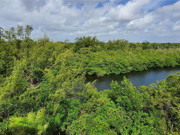 17890 W Dixie Hwy 515, North Miami Beach FL 33160