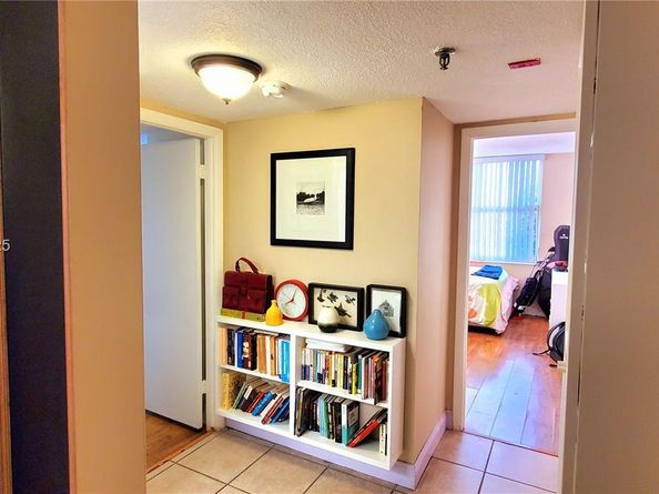 17890 W Dixie Hwy 515, North Miami Beach FL 33160