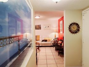 17890 W Dixie Hwy 515, North Miami Beach FL 33160