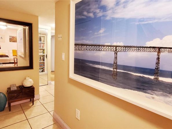 17890 W Dixie Hwy 515, North Miami Beach FL 33160