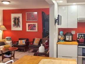 17890 W Dixie Hwy 515, North Miami Beach FL 33160