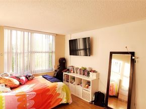 17890 W Dixie Hwy 515, North Miami Beach FL 33160