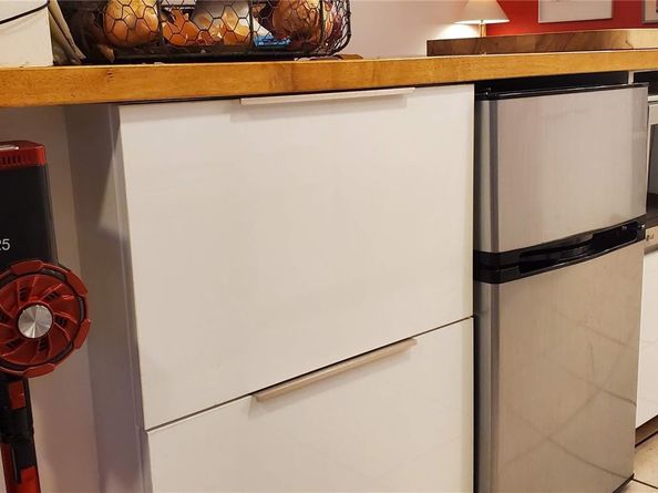 17890 W Dixie Hwy 515, North Miami Beach FL 33160