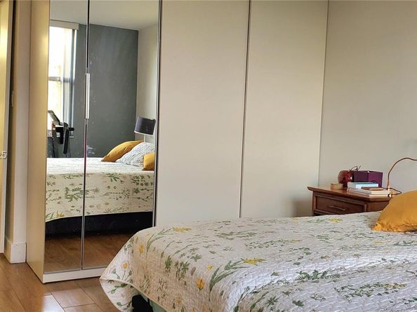 17890 W Dixie Hwy 515, North Miami Beach FL 33160