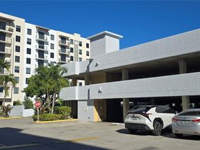 17890 W Dixie Hwy 515, North Miami Beach FL 33160