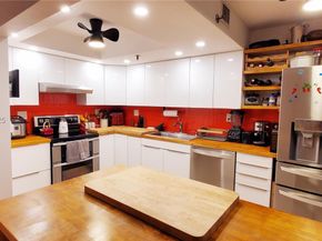 17890 W Dixie Hwy 515, North Miami Beach FL 33160