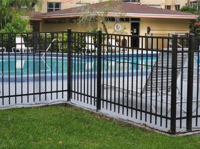 17890 W Dixie Hwy 515, North Miami Beach FL 33160