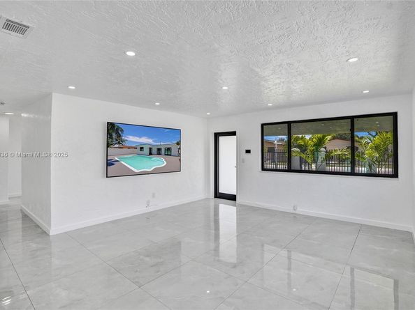 1731 NW 155th St, Miami Gardens FL 33054