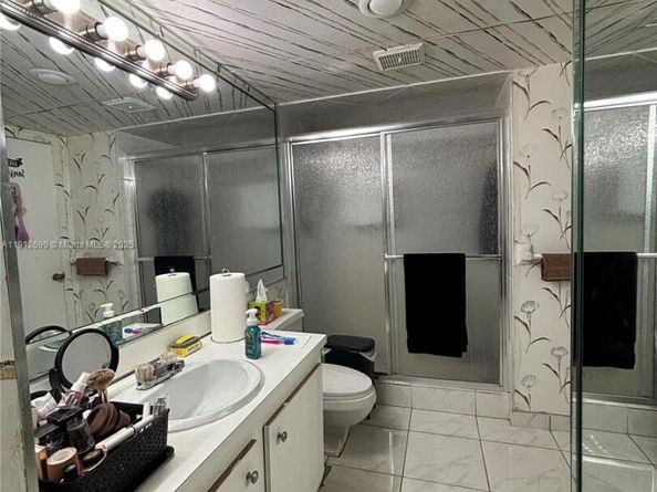 4160 Inverrary Dr 204, Lauderhill FL 33319