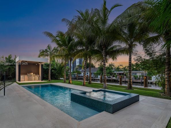 13225 Arch Creek Terr, North Miami FL 33181