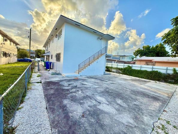 2617 NW 23rd Ave, Miami FL 33142