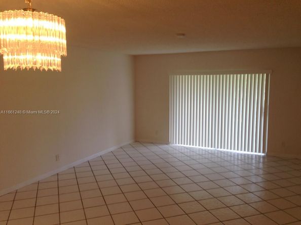 6300 S Falls Cir Dr 106, Lauderhill FL 33319