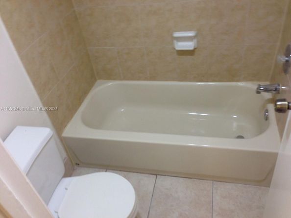 6300 S Falls Cir Dr 106, Lauderhill FL 33319