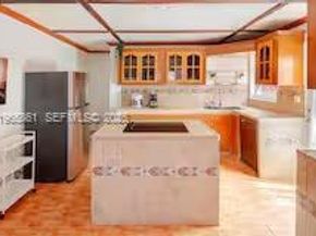 1545 NW 8th Ter, Miami FL 33125