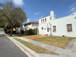 1545 NW 8th Ter, Miami FL 33125