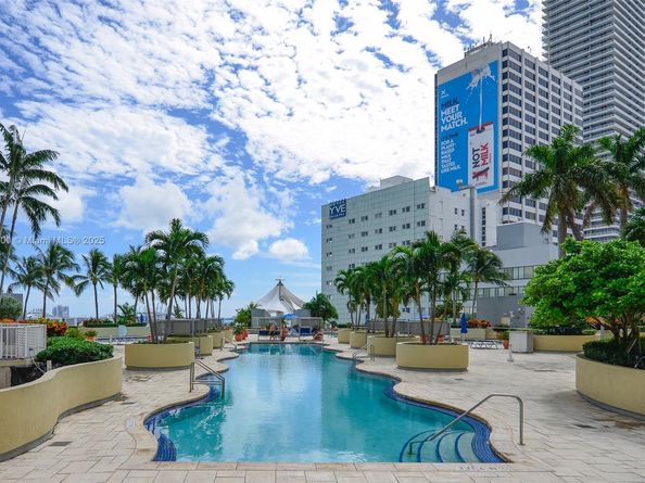 253 NE 2nd St 3902, Miami FL 33132
