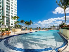 253 NE 2nd St 3902, Miami FL 33132