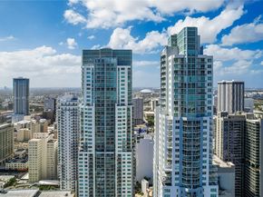 253 NE 2nd St 3902, Miami FL 33132