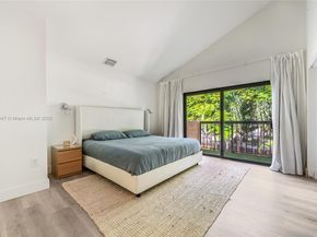 7877 SW 102nd Ln, Miami FL 33156