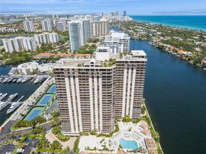 19667 Turnberry Way 8K, Aventura FL 33180