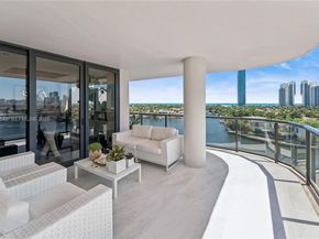 19667 Turnberry Way 8K, Aventura FL 33180