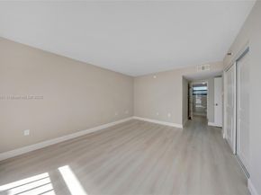 6830 Indian Creek Dr 1D, Miami Beach FL 33141