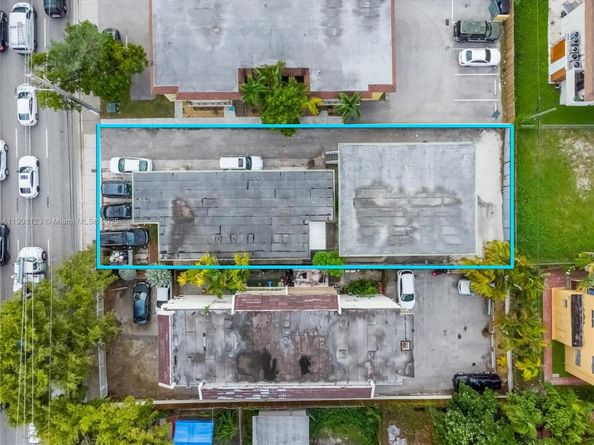 1131 SW 7th St, Miami FL 33130