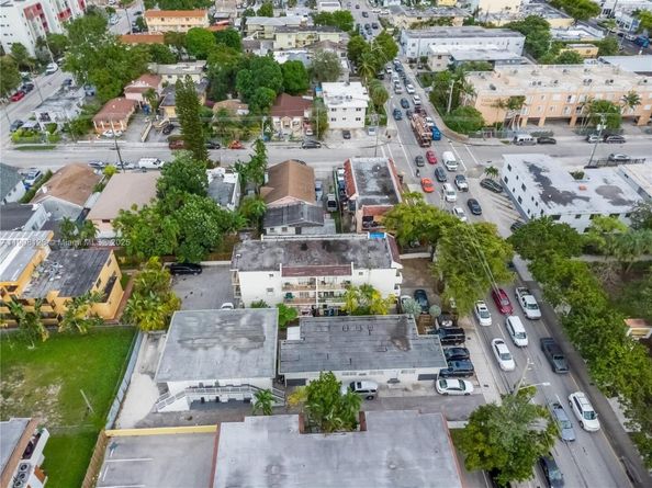 1131 SW 7th St, Miami FL 33130