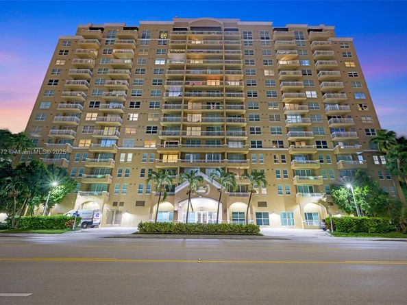 2665 SW 37th Ave 202, Miami FL 33133