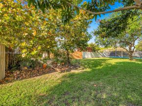 7018 SW 53rd Ln, Miami FL 33155