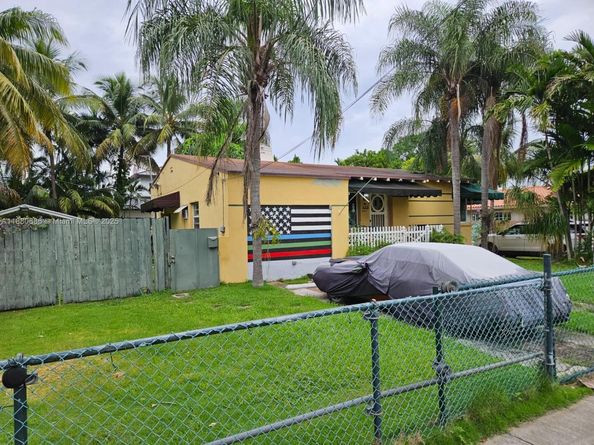4021 SW 6th St, Miami FL 33134