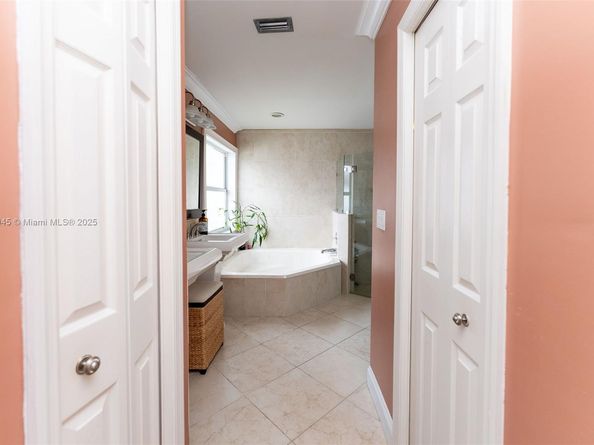 13080 NW 8th Ct, Sunrise FL 33325