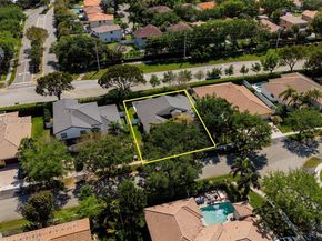 13080 NW 8th Ct, Sunrise FL 33325