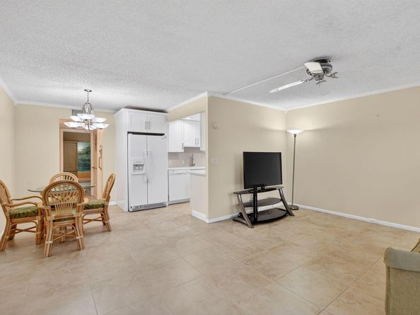 2070 NEWPORT Q Drive, Deerfield Beach FL 33442