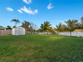 1301 NW 87th Way, Pembroke Pines FL 33024