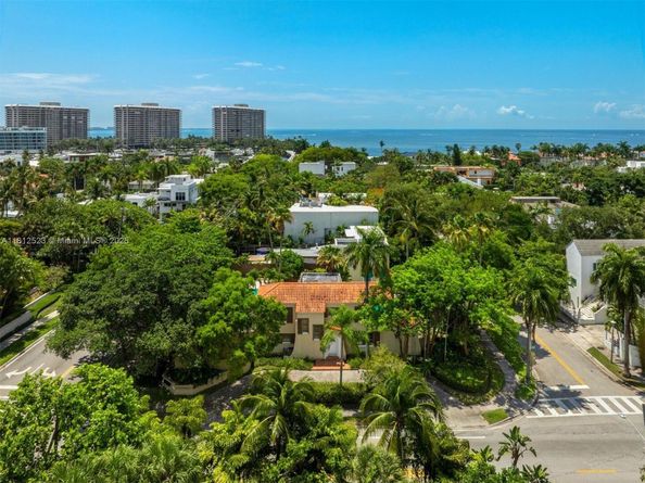 1870 S Bayshore Dr, Miami FL 33133