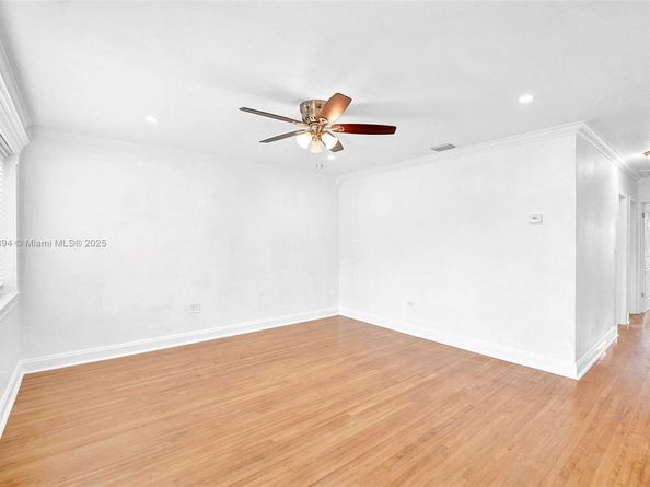 360 NW 132nd St, North Miami FL 33168