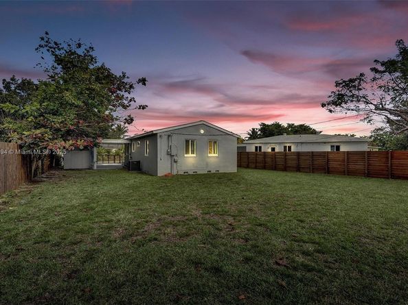 360 NW 132nd St, North Miami FL 33168