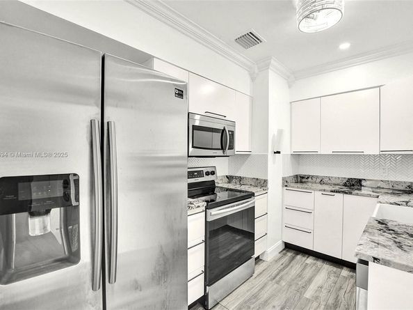 360 NW 132nd St, North Miami FL 33168