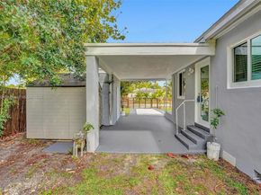 360 NW 132nd St, North Miami FL 33168
